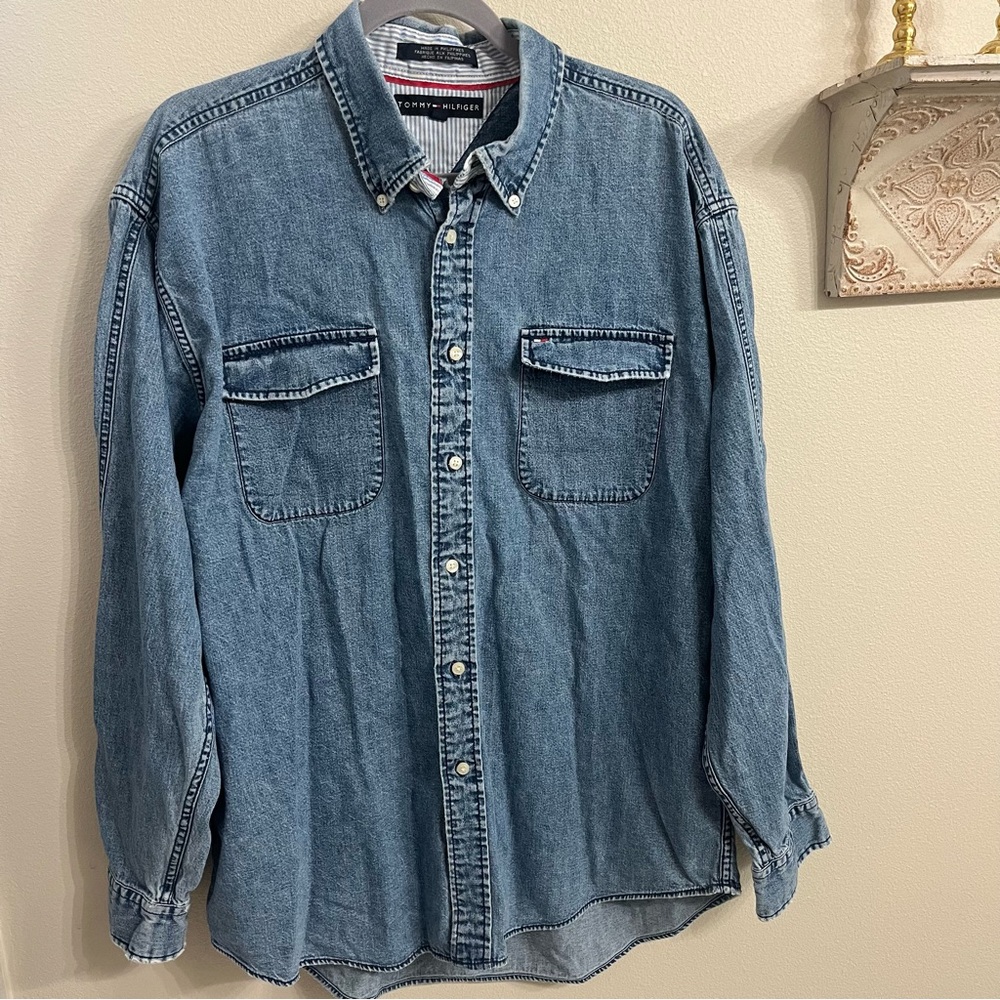 Vintage Tommy Hilfiger Denim Button Front Mens XL Front Flag Logo Blue Jean - Picture 5 of 9